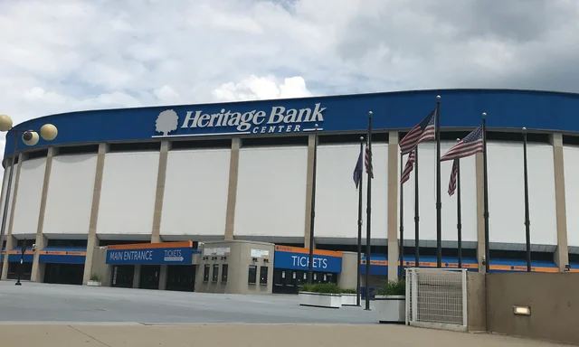 Heritage Bank Center image